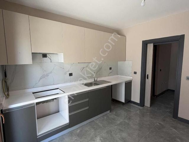 Edirne Fatih Mahallesinde Site İçinde Kiralık 3+1 Daire