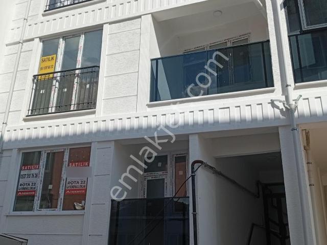 Edirne Merkez Meydan Mah'de, Kapalı Otoparklı, Sıfır 2+1 Daire