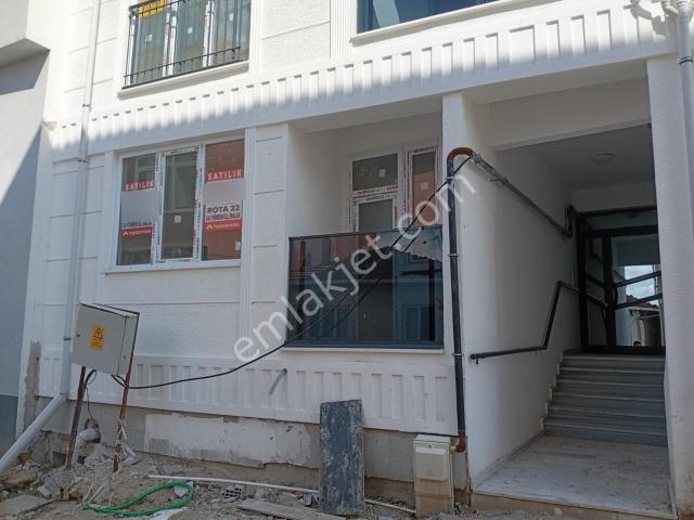 Edirne Merkez Meydan Mah'nde, Otoparklı Ve Sıfır 2+1 Daire!