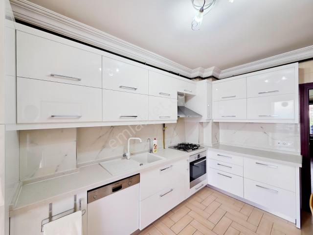 Edirne Şükrüpaşa Gölette Kapalı Garajlı Satılık 3+1 Lüks Daire