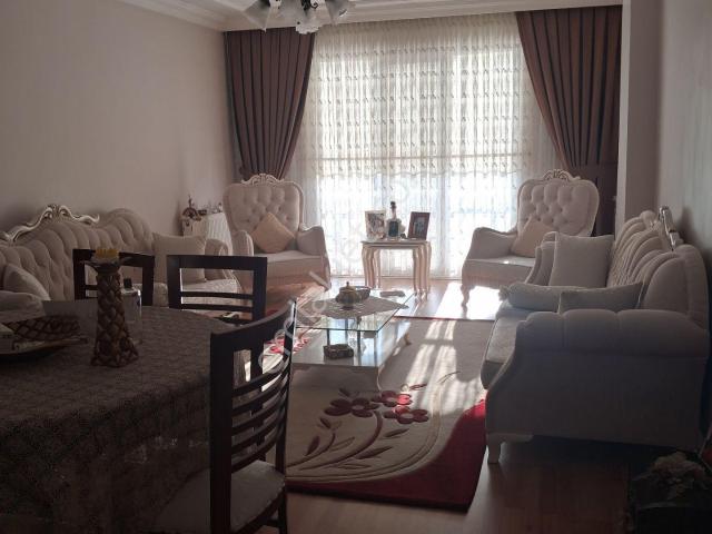 Edirne Uzunköprü Cumhuriyet Mahallesinde 2+1 Kiralık Bakımlı Daire