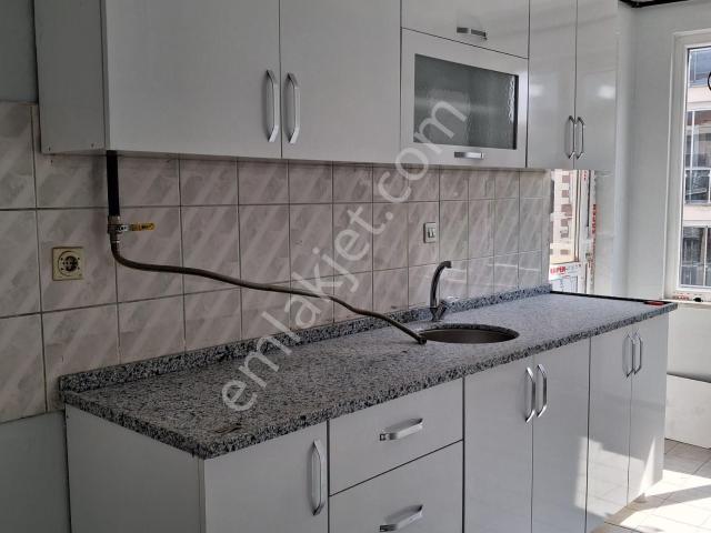 Edirne /uzunköprü Çevre Yolu Cepheli 3+1 Doğalgazlı 2. Kat Daire Satılıktır