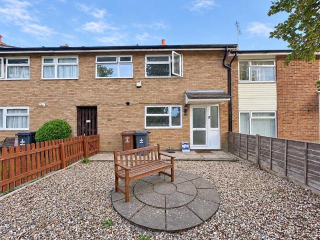 Edison Road, Stevenage 3 bed terraced house to rent £1,700 pcm £392 pw
