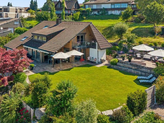 Edles Anwesen im Landhausstil