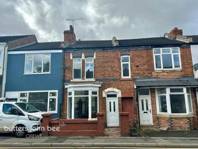 Edleston Road, Crewe 3 bed terraced house to rent £1,000 pcm £231 pw