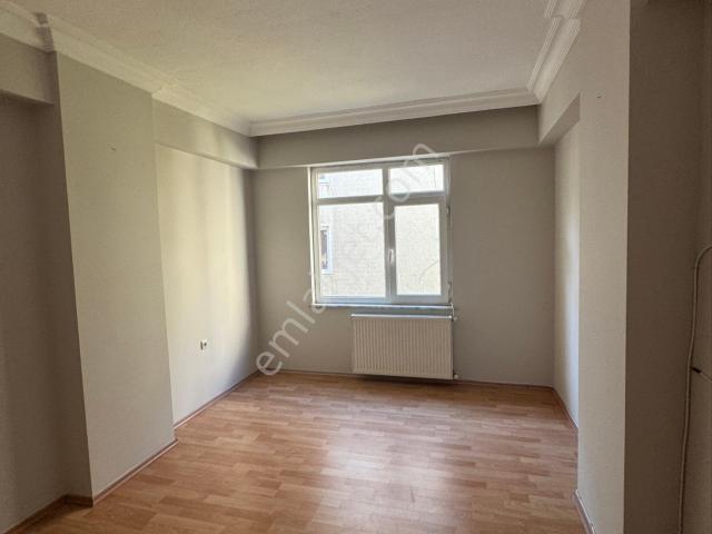 Edremit'de Jandarmaya Yürüme Mesafesinde Kiralık Daire