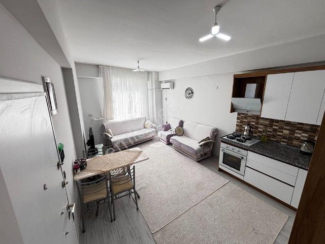 Edremit Merkeze Yakın Eşyalı Kiralık 1+1 Daire Lav Gayrimenkul