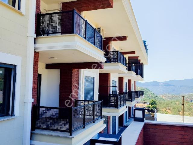 Edremit Narlıda Doğa Ve Şehir Manzaralı 3+1 Kiralık Kat Dubleks