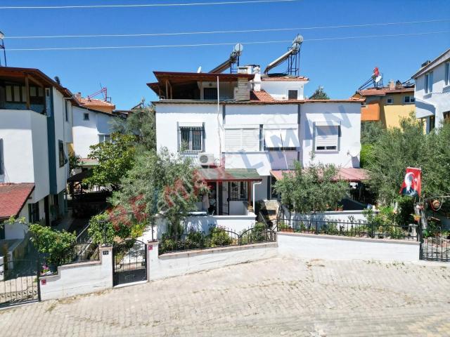 Edremit Narlı'da Satılık Deniz Manzaralı 4+1 Villa