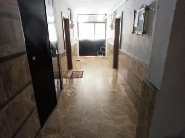 Edremit Altınkum 'da Asansörlü, Kombili, Ayrı Mutfak, Ebeveyn Banyolu 2+1 Daire