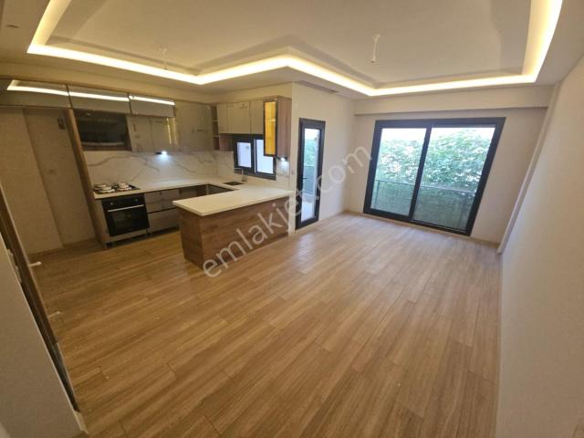 Edremit Güre Çamlıbel Köy'ünde Satılık 2+1 Havuzlu Dubleks Daire