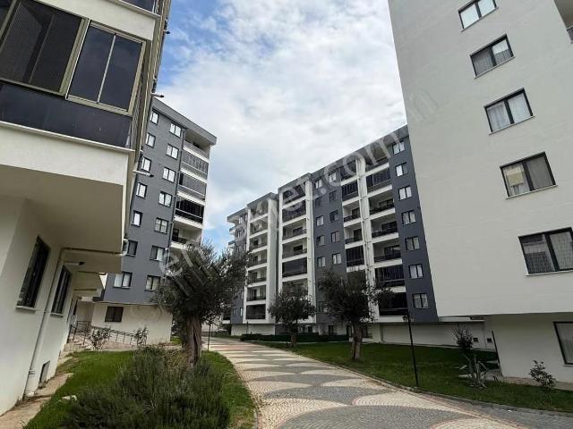 Edremit Kadıköyde Site İçerisinde Satılık 3+1 Daire