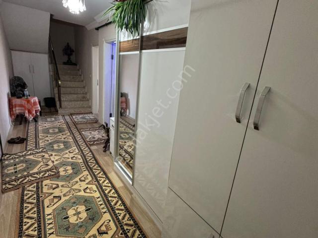 Edremit'de 5+1 Teraslı Doğalgazlı Kat Trıblexs