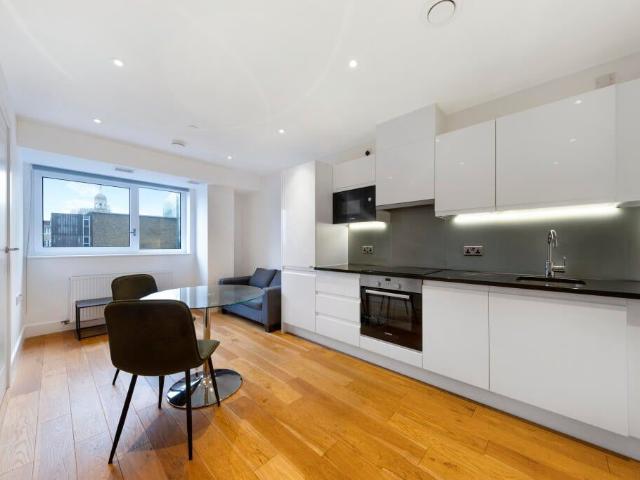 Edridge Road, Croydon CR0, 1 bed flat to rent, £1,350 pcm | PrimeLocation