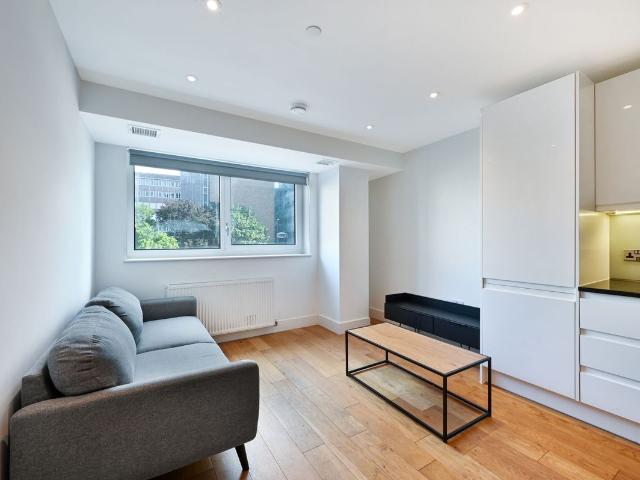 Edridge Road, Croydon CR0, 2 bed property to rent, £1,650 pcm | PrimeLocation