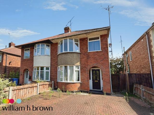 Edward Close, IPSWICH 3 bed house to rent £1,300 pcm £300 pw