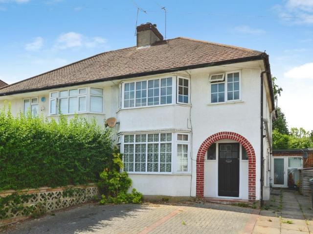 Edward Close, St Albans, AL1 1 bed in a house share to rent £725 pcm £167 pw