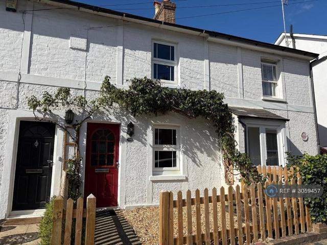 Edward St, Southborough, Tunbridge. 2 bed terraced house to rent £1,500 pcm £346 pw
