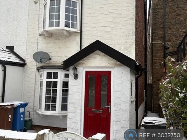 Edward St, Stockport, SK6 2 bed semi detached house to rent £1,200 pcm £277 pw