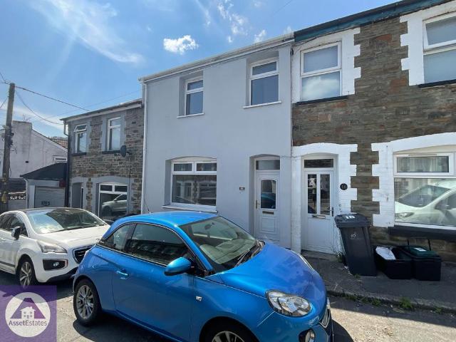 Edward Street, Abertillery 2 bed terraced house to rent £675 pcm £156 pw