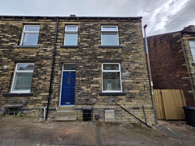Edward Street, Little Town 2 bed end of terrace house to rent £750 pcm £173 pw