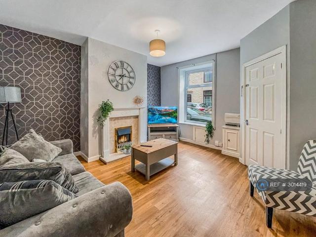 Edward Street, Rishton, Blackburn, BB1 2 bed terraced house to rent £725 pcm £167 pw