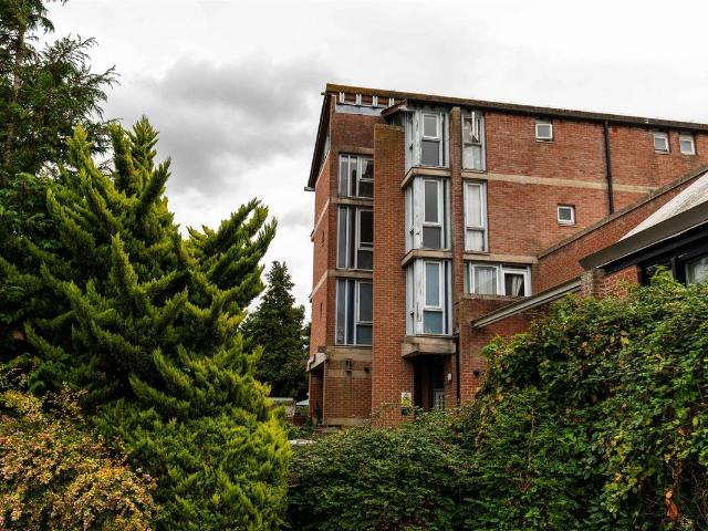 Edward Street, Westbury BA13, 1 bed flat to rent, £750 pcm | PrimeLocation