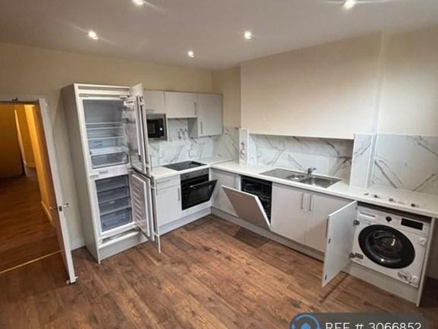 Edward Road, Nottingham, NG2 5 bed semi detached house to rent £2,200 pcm £508 pw