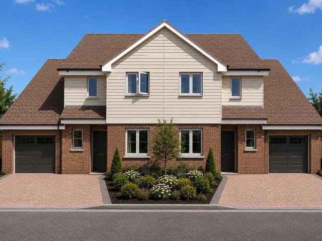 Edward Way, Polegate BN26 4 bed semi detached house to rent £1,950 pcm £450 pw