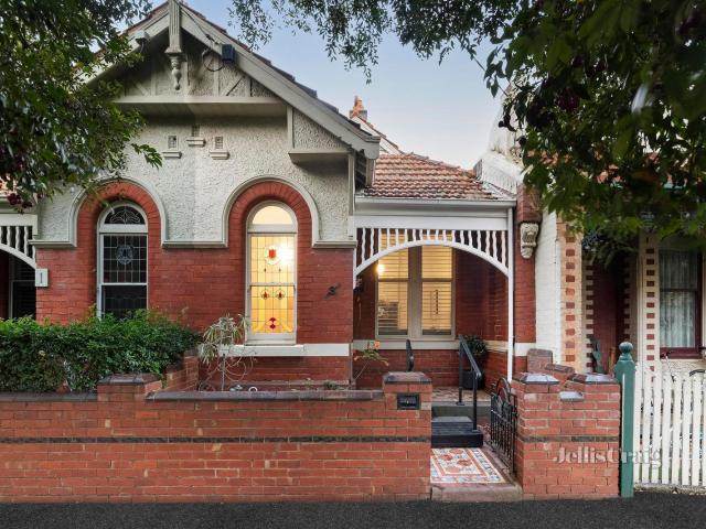 Edwardian Charm, Alluring Lifestyle Appeal