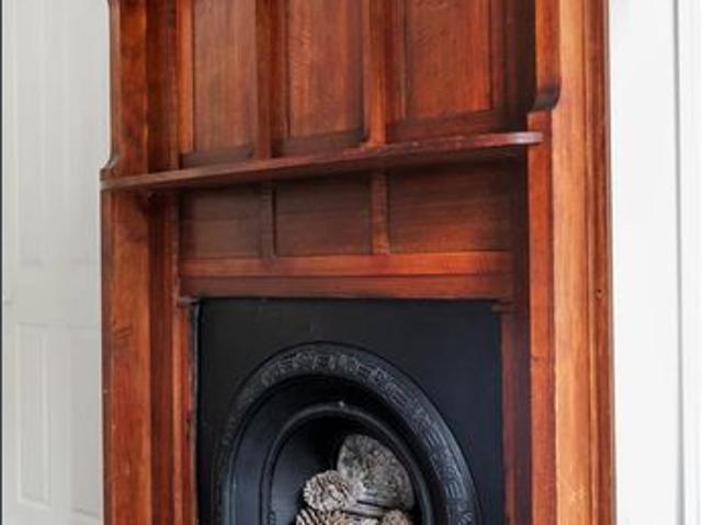 Edwardian beauty in top location!