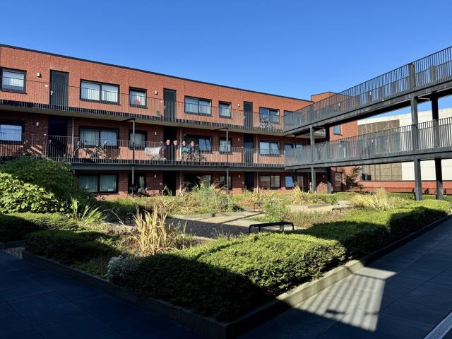 Eemplein 11