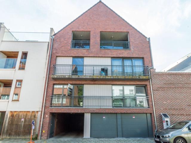 Een aangenaam, ruim duplex appartement te Halle centrum!