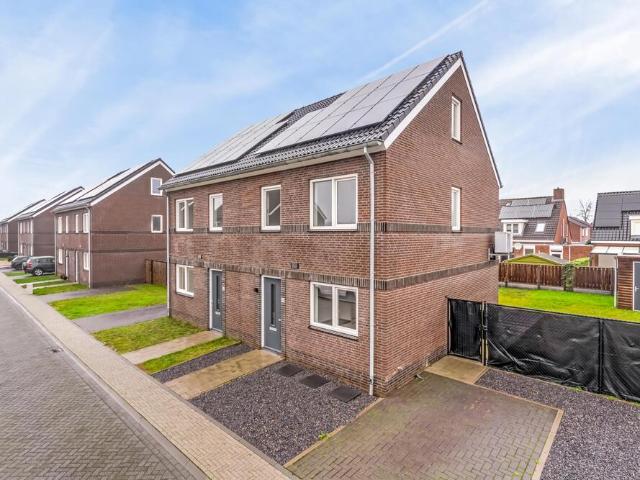 Eengezinswoning, 2 onder 1 kapwoning te huur in Sint Odiliënberg