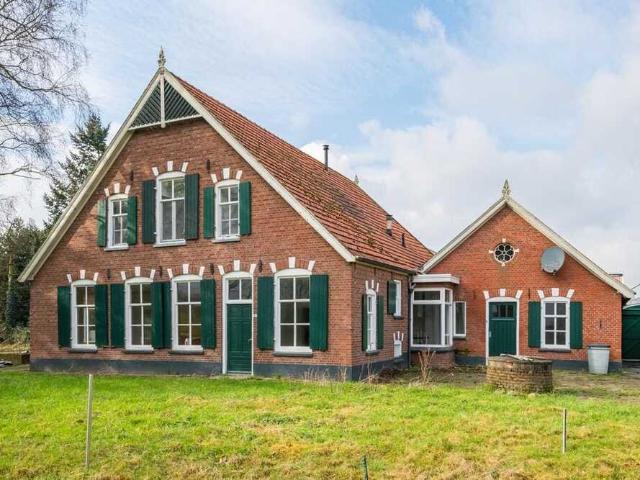 Eengezinswoning, geschakelde woning bedrijfs of dienstwoning te huur in Winterswijk Huppel
