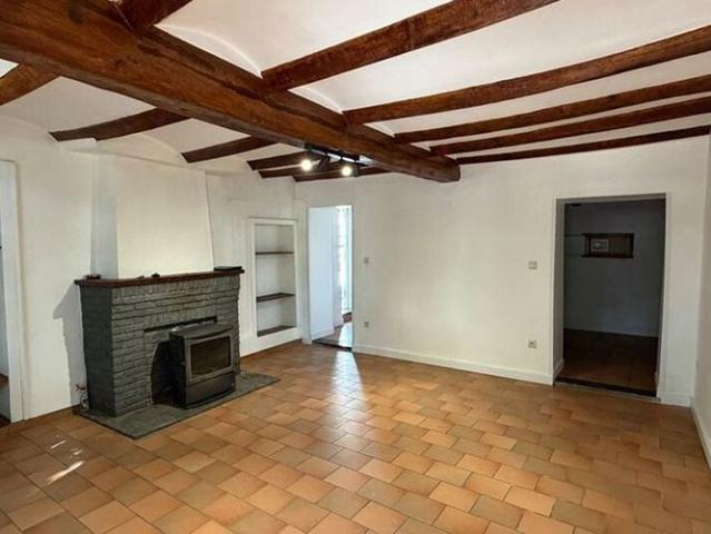 Eengezinswoning te huur in Audregnies voor € 700 met 1 slaapkamer