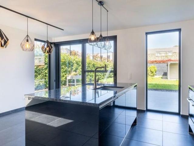 Eengezinswoning te huur in Beringen voor € 1.150 met 3 slaapkamers