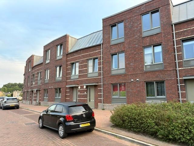 Eengezinswoning, tussenwoning te huur in Helmond