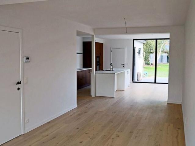 Eengezinswoning te huur in Kalmthout voor € 1.580 met 3 slaapkamers