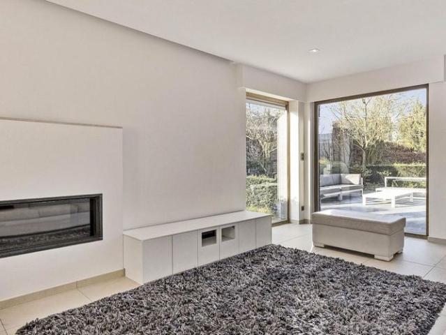 Eengezinswoning te huur in Kortrijk voor € 1.575 met 3 slaapkamers