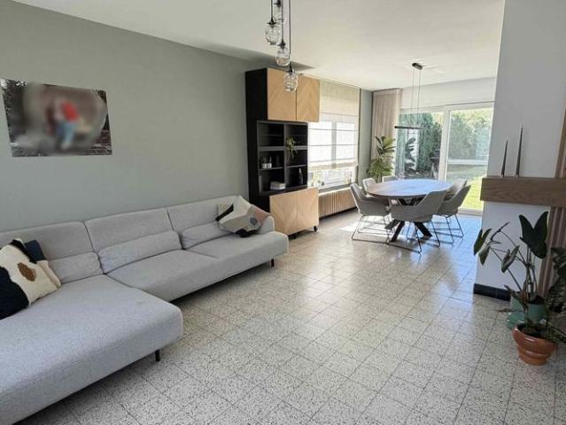 Eengezinswoning te huur in Lanaken voor € 1.190 met 2 slaapkamers