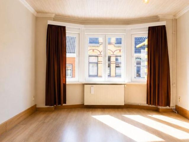 Eengezinswoning te huur in Lokeren voor € 1.100 met 4 slaapkamers