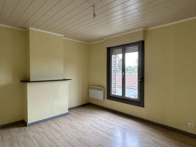 Eengezinswoning te huur in Péruwelz voor € 700 met 2 slaapkamers