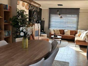Eengezinswoning te huur in Sint Lievens Houtem voor € 1.275 met 3 slaapkamers
