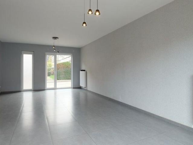 Eengezinswoning te huur in Sint Truiden voor € 1.050 met 3 slaapkamers
