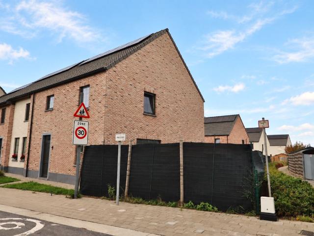 Eengezinswoning te MOEN 8552