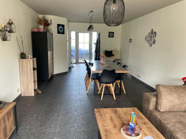 EENGEZINSWONING + tuin & garage