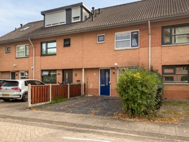 Eengezinswoning, tussenwoning te huur in Almere
