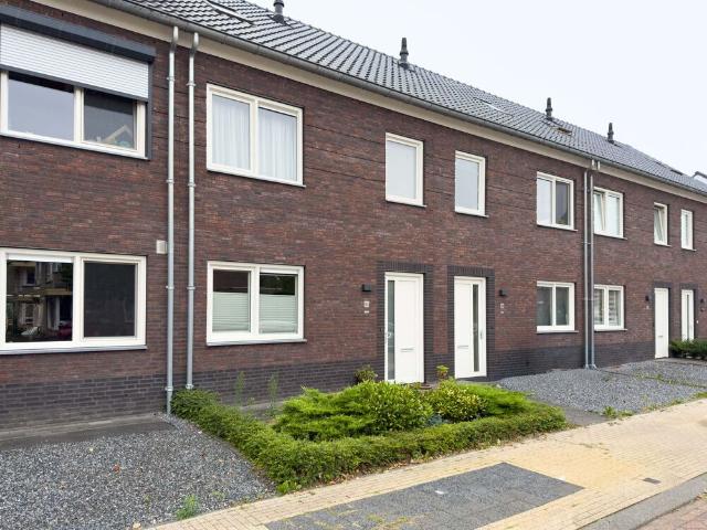 Eengezinswoning, tussenwoning te huur in Bergen L