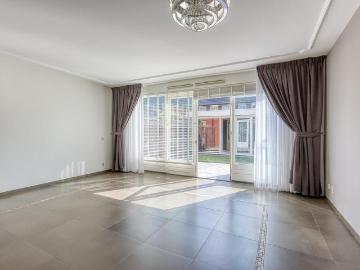 Olland, Meierijstad, Noord-Brabant - IUitgeruste keuken